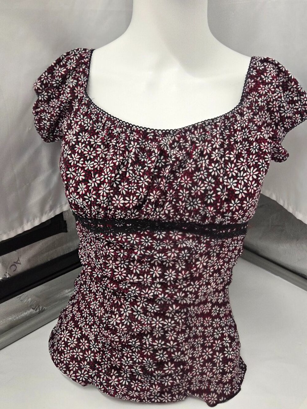 Vintage Y2K Burgundy Daisy Lace Milkmaid Top Elena Gilbert Bella Swan Style